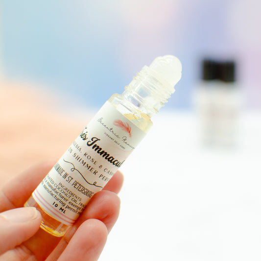 Tres Immaculate Roll-On Shimmer Fragrance