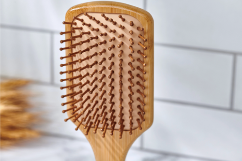 Bamboo Hair Brush: plastic-free bamboo hair brush (photo 2)