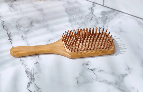 Bamboo Hair Brush: plastic-free bamboo hair brush