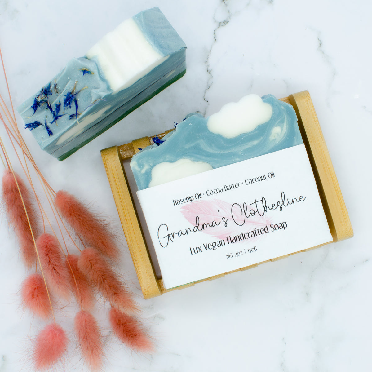Grandma's Clothesline Soap: cotton-scented soap bar with an activated charcoal line (photo 4)