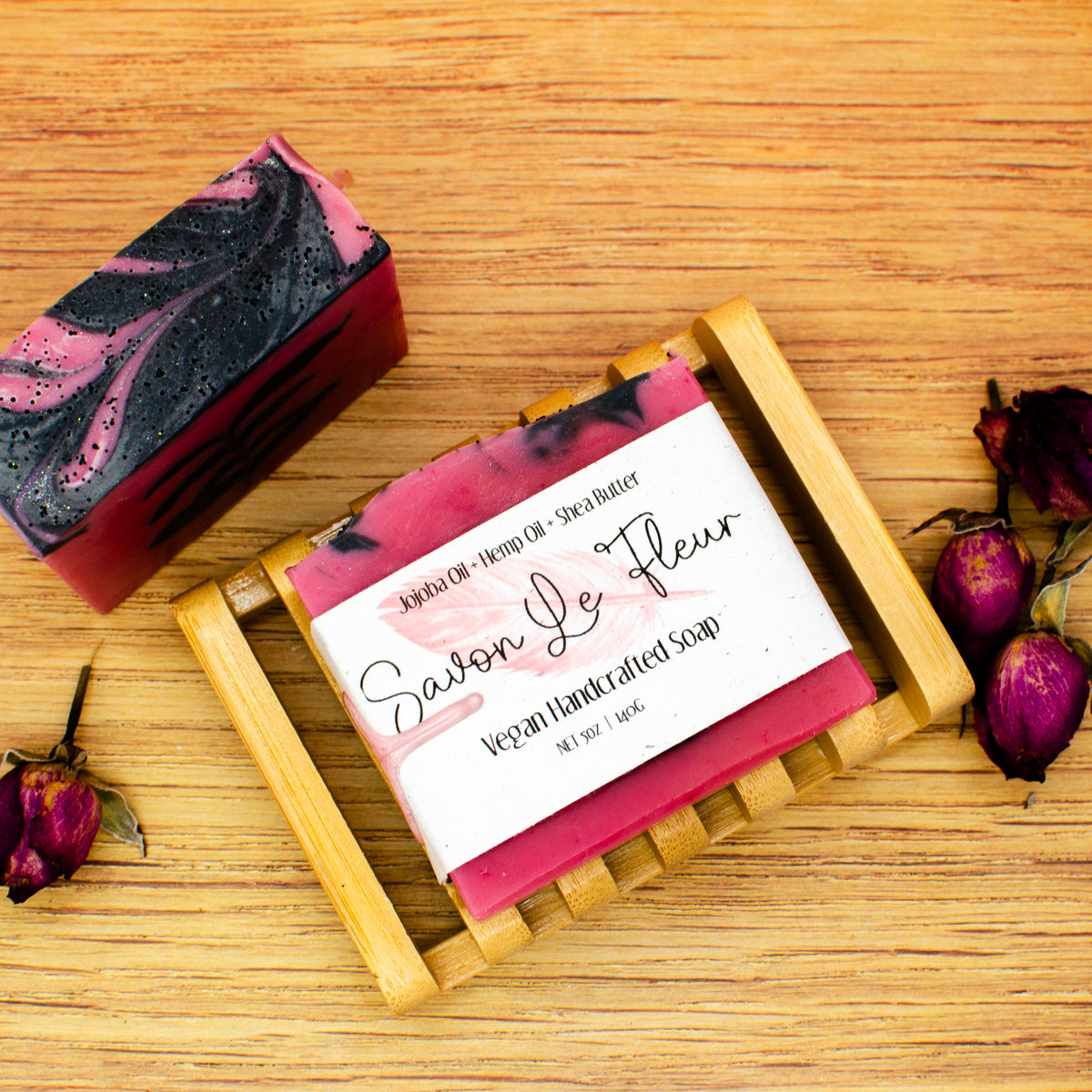 Savon Le Fleur Soap: peony and amberwood soap bar (photo 2)