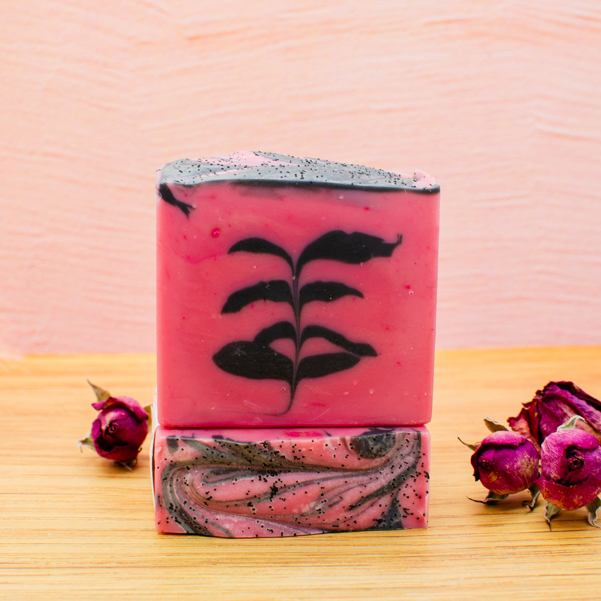 Savon Le Fleur Soap: peony and amberwood soap bar