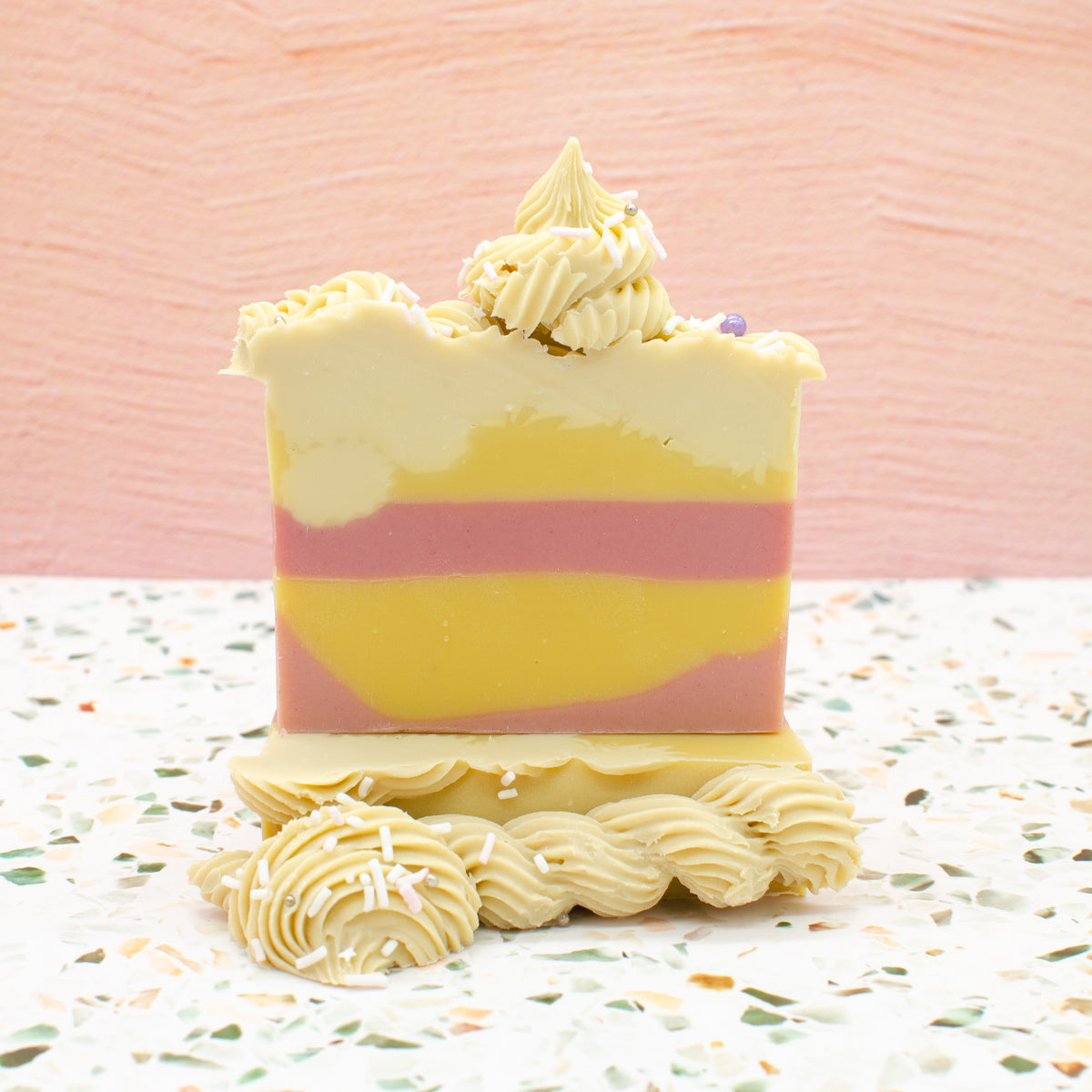 Patisserie Soap: bakery-inspired soap bar with a lemon pastry scent (photo 2)