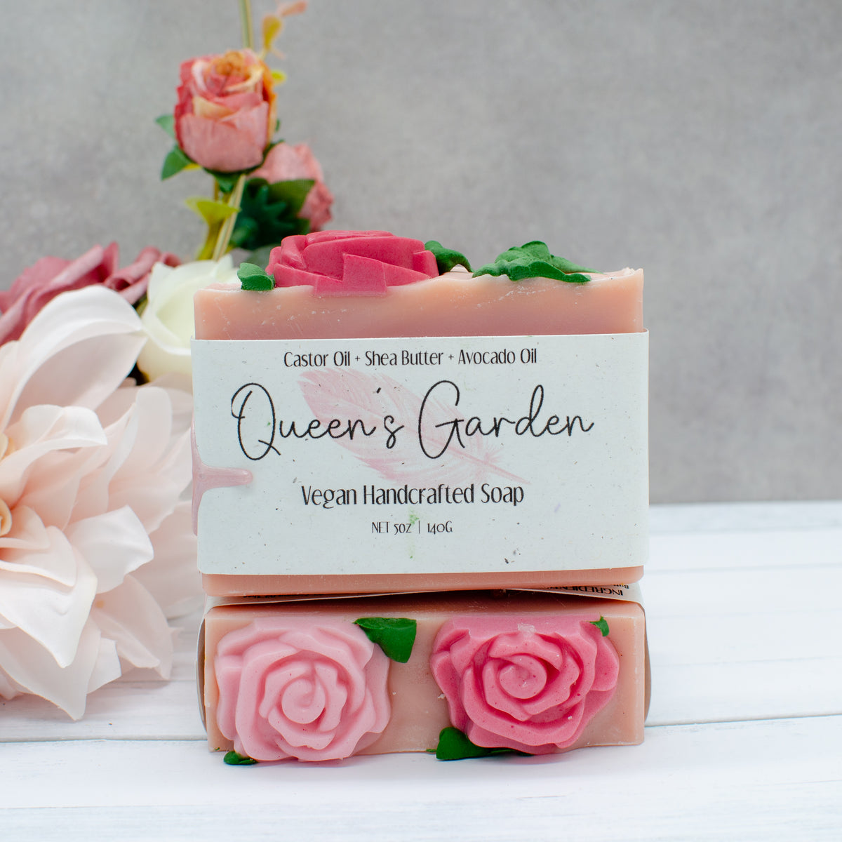 Queen's Garden Soap: rose, jasmine, and magnolia scented soap bar (photo 2)