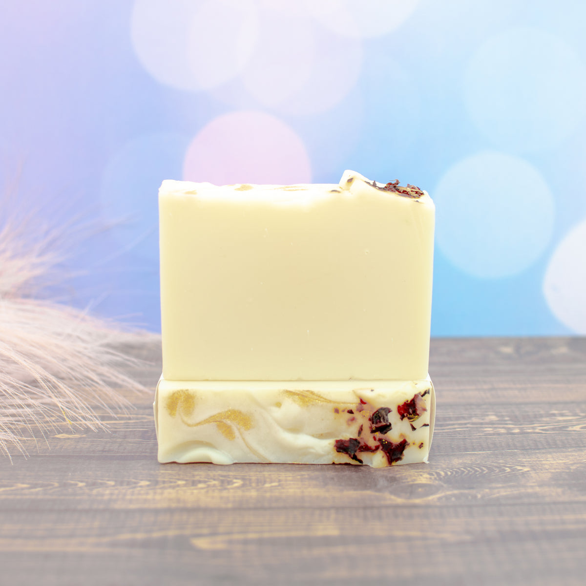 I Smell Snow Soap: winter soap bar scented with cranberry, orange, and juniper (photo 4)