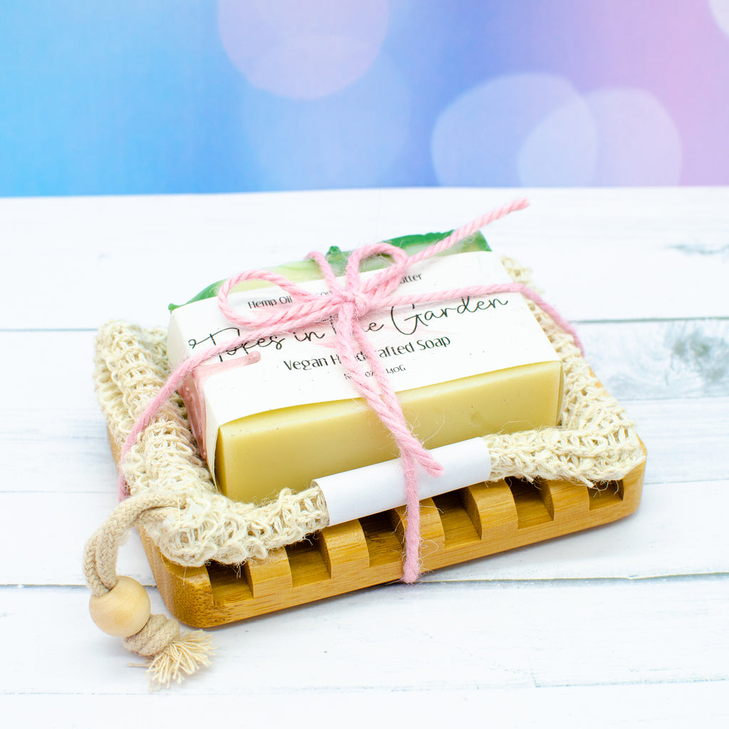 Soap Bar Gift Set: handmade vegan soap with a bamboo soap dish and sisal soap saver (photo 3)